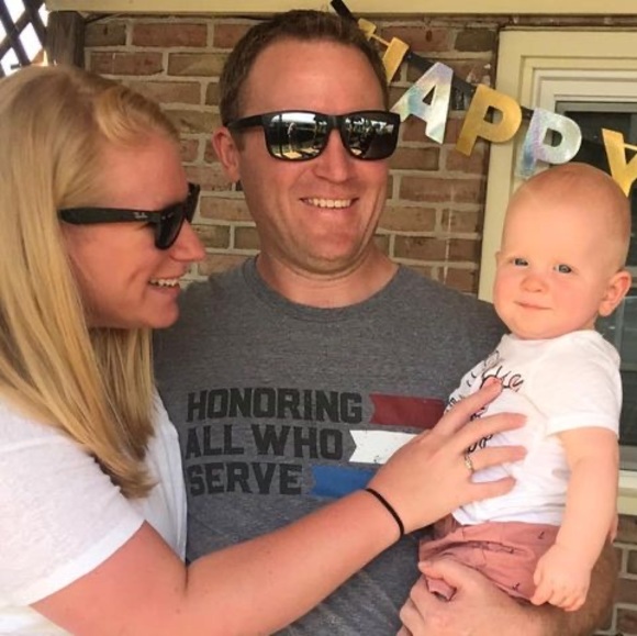 Meet your Posher, Claire - Picture 1 of 1